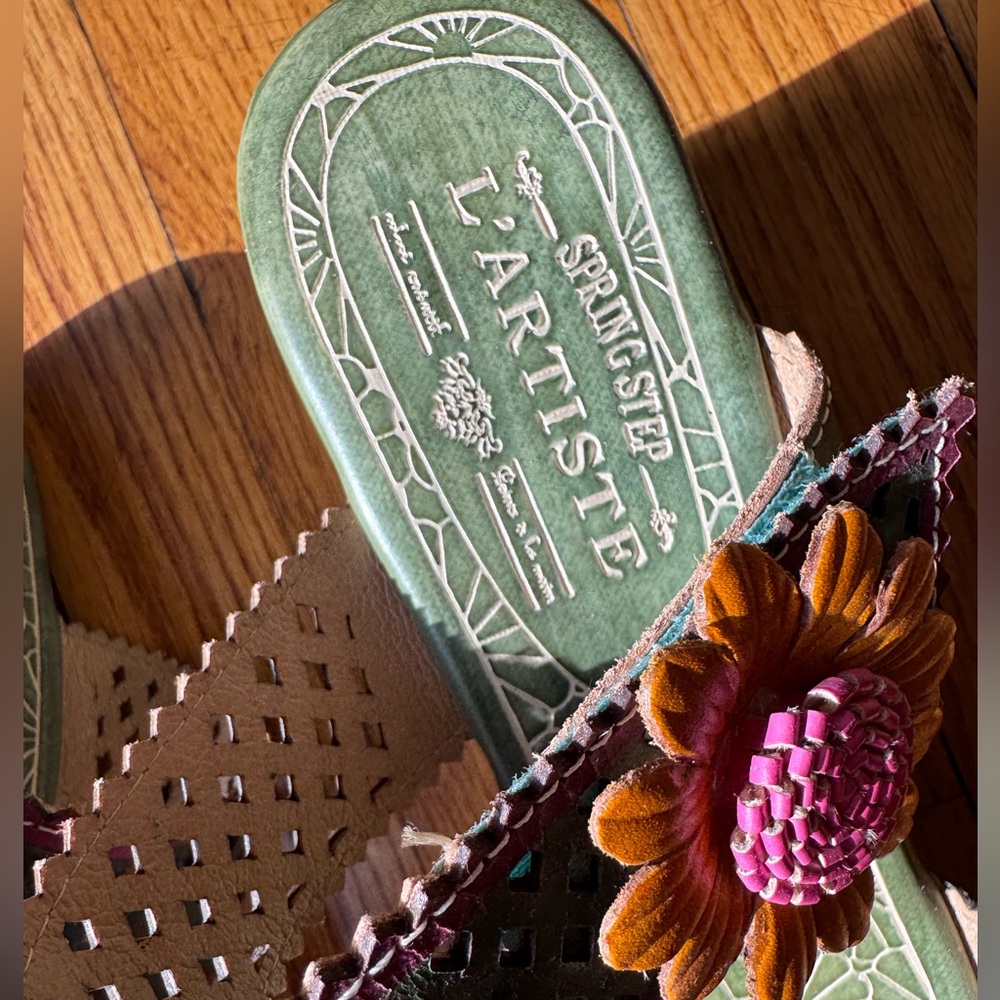 artis Green Wedge Sandals with Floral Accent - Picture 3 of 5